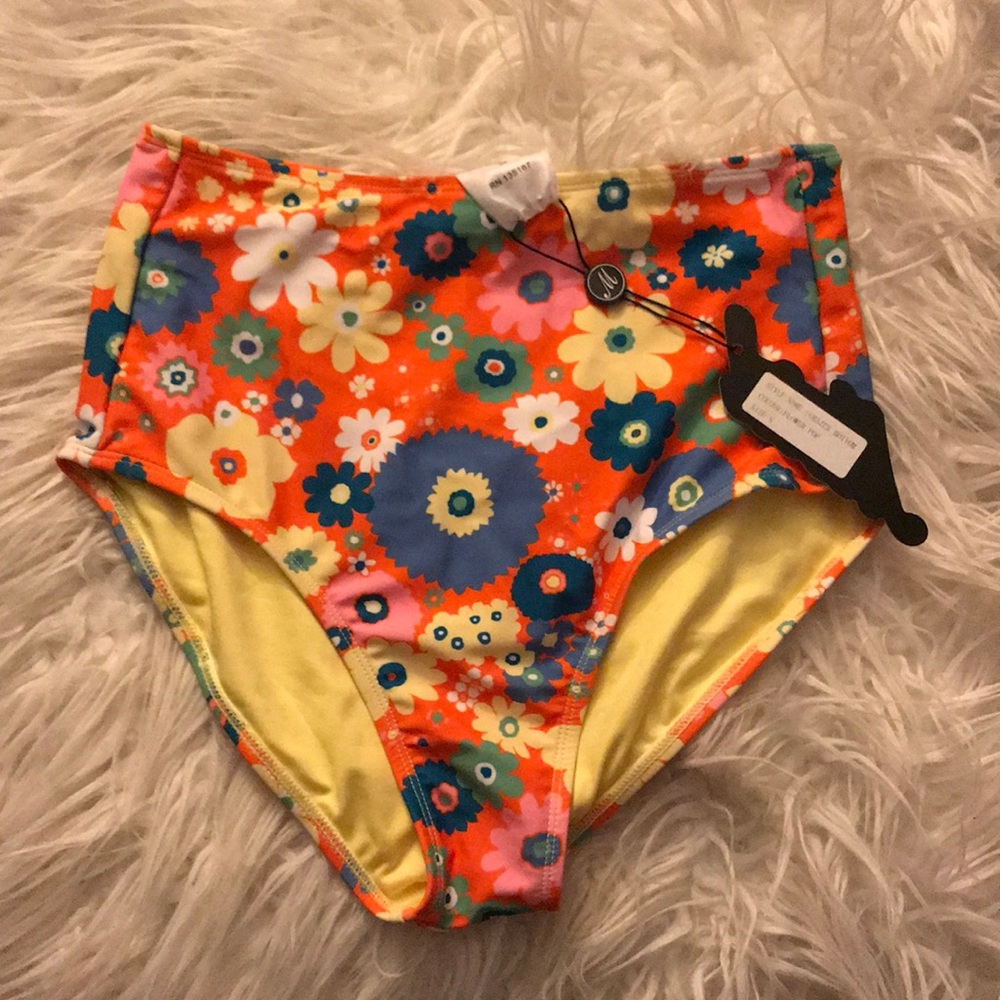 High waisted bikini bottoms